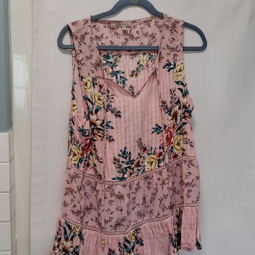 Very light weight flowy top